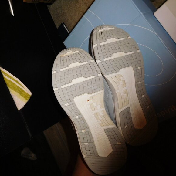 9.5m easy spirit SKIP2 SNEAKER LIGHT GRAY - Picture 7 of 11